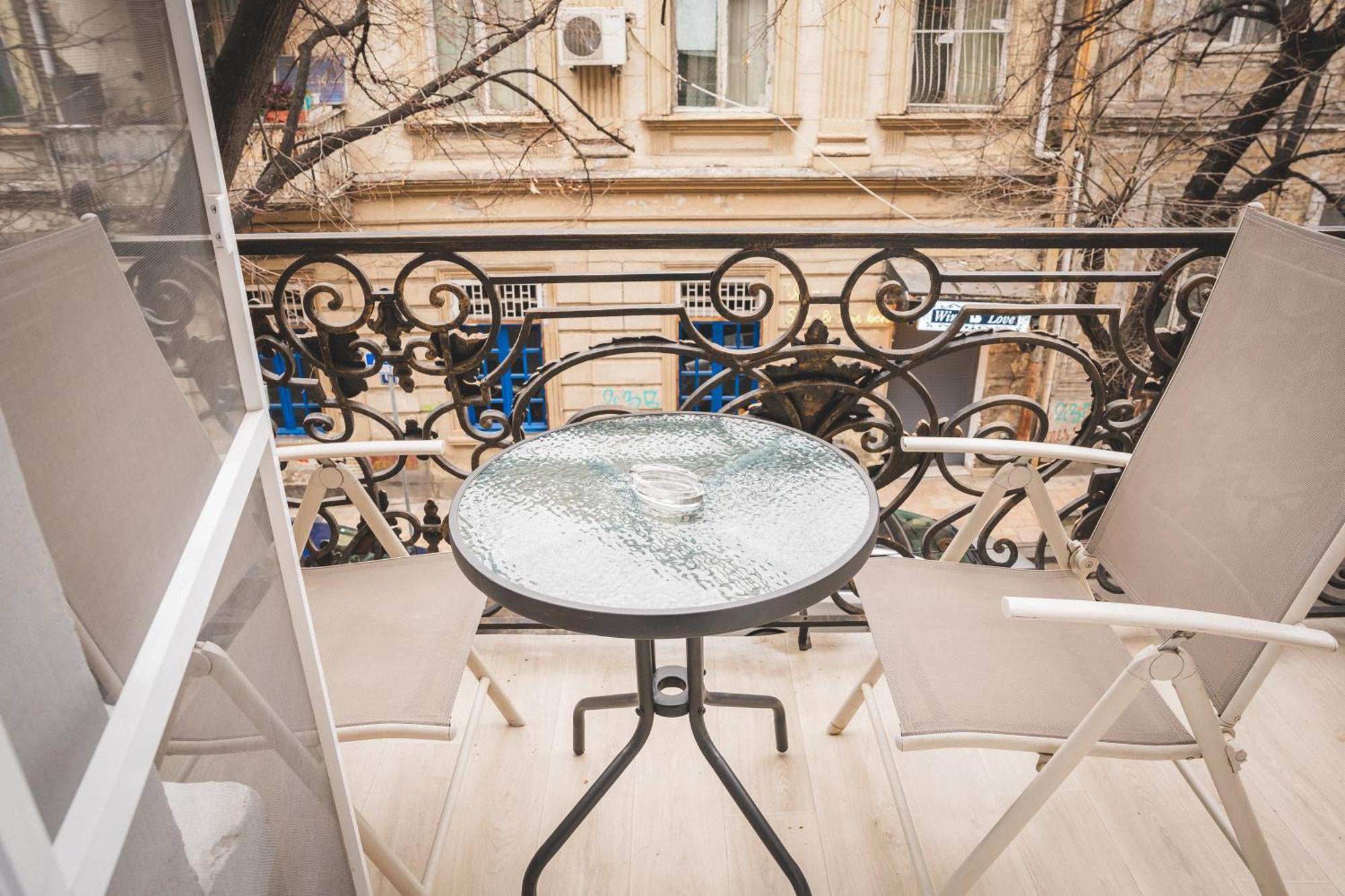 Hh Hotel Tbilisi Exterior foto